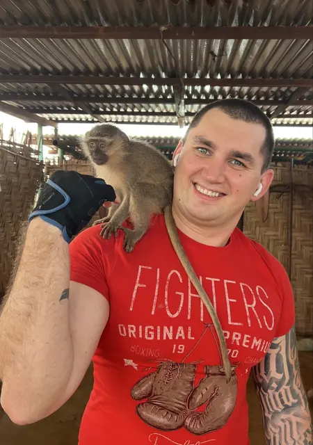 Я Олег, 37, знакомлюсь без обязательств в Франкфурте-на-майне