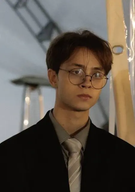 Я Глеб, 18, из Франкфурта-на-майне, ищу знакомства без обязательств