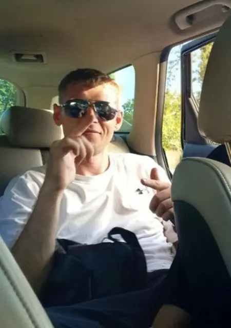 Роман из Енакиева, мне 36, познакомлюсь для дружбы