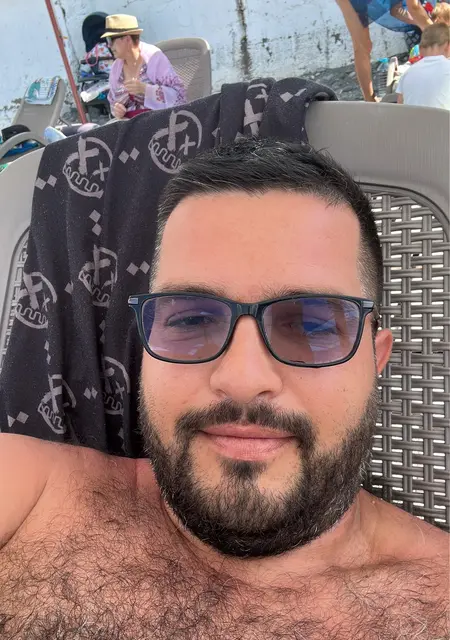 Сергей из Амстердама, ищу на сайте знакомства на одну ночь