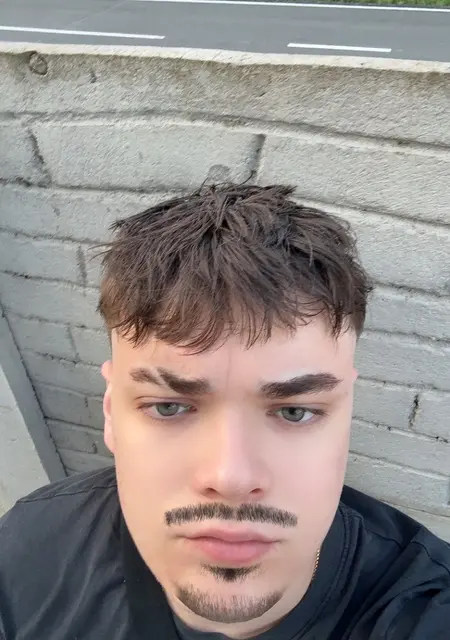 Tom из Праги, ищу на сайте знакомства на одну ночь