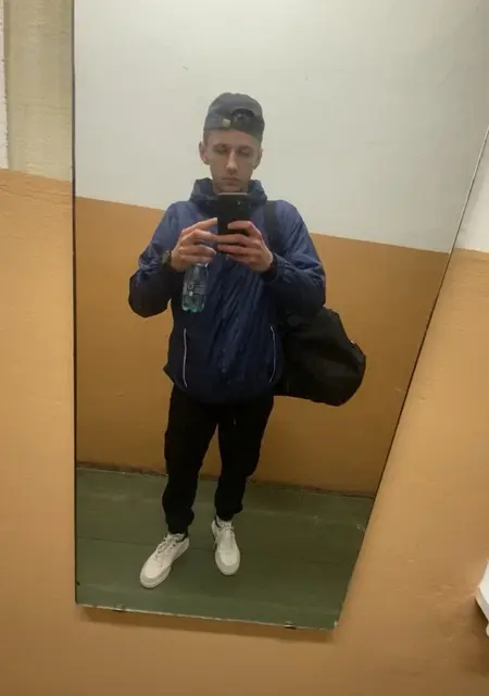 Я Oleks, 30, знакомлюсь для приятного времяпровождения в Праге