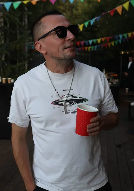 Шамиль из Франкфурта-на-майне, ищу на сайте приятное времяпровождение