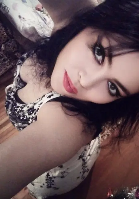 Вероника з Бердянськ, шукаю на сайті постійні стосунки