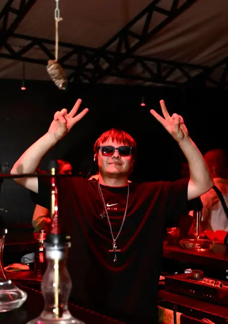 Иван из Чикаго, мне 22, познакомлюсь на одну ночь