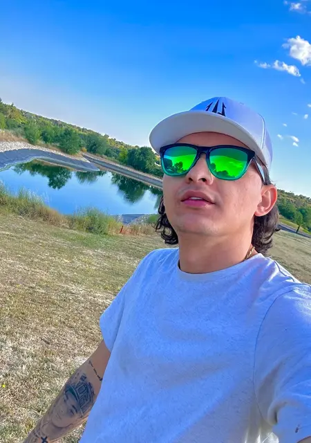 Andres de Alcalá de Henares, tengo 29 años, listo para conocer para chatear