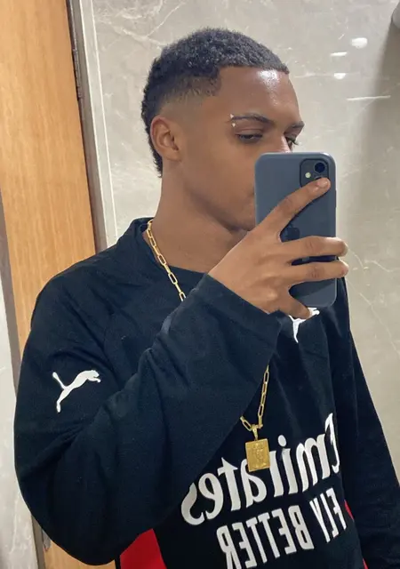 Я Carlos, 19, из Контажен, ищу знакомство для дружбы