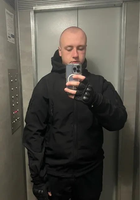 Я Богдан, 19 років з Львів, шукаю знайомство для постійні стосунки