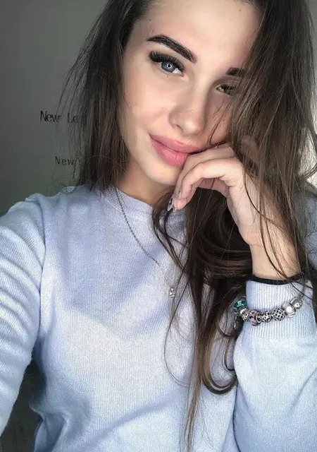 Катя из Одессы, ищу на сайте знакомства без обязательств