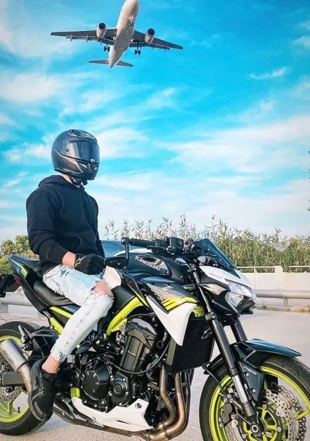 Santi de Barcelona, busco en el sitio lío de una noche