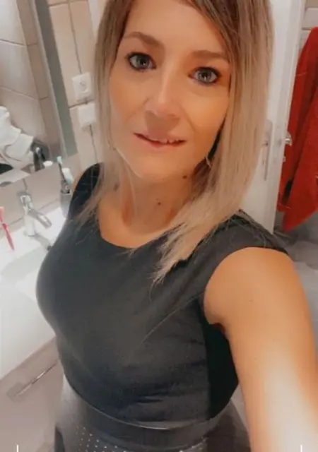 Я Virginie, 38, знакомлюсь в Париже