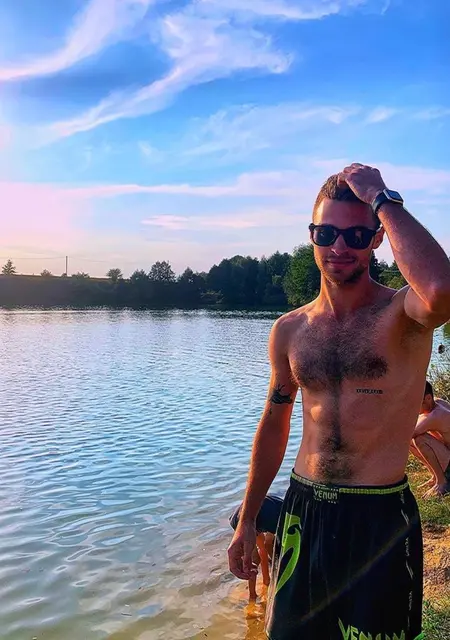 Я Oleg, 23 років, знайомлюсь без зобов'язань у Києві