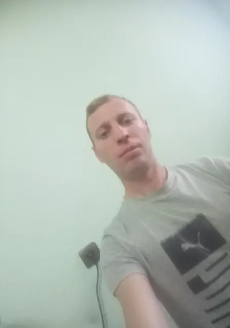 Влад из Усть-Каменогорска, ищу на сайте знакомства на одну ночь