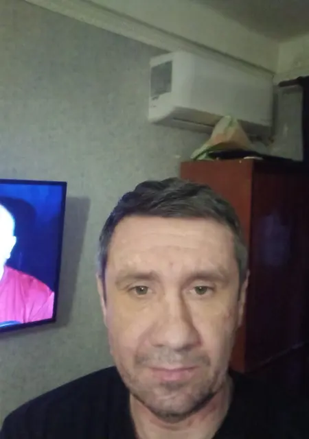 Я Иван, 42, из Запорожья, ищу знакомство для приятного времяпровождения