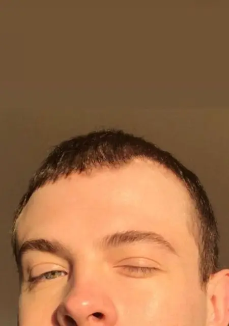 Даня из Варшавы, мне 20, познакомлюсь