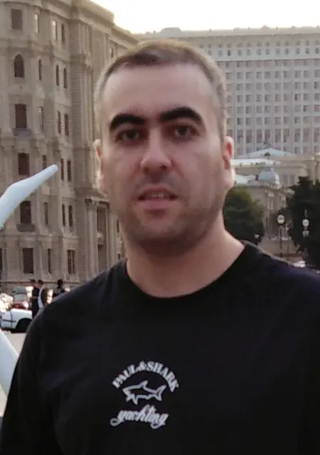 Тарлан из Баку, ищу на сайте знакомства без обязательств