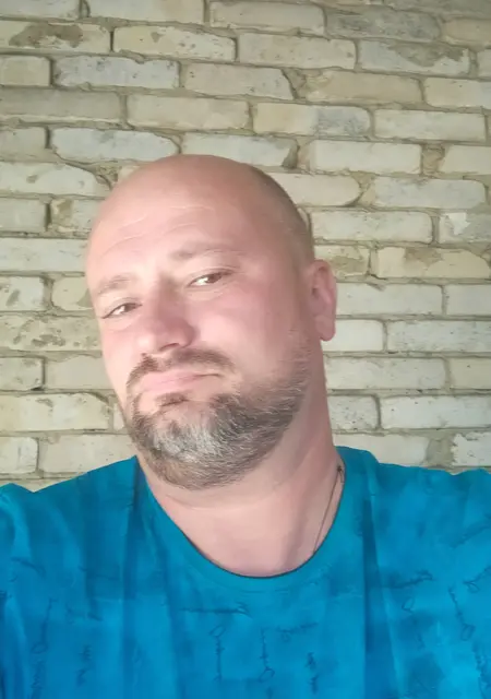 Алі з Петропавлівка, мені 42 років, познайомлюсь на одну ніч