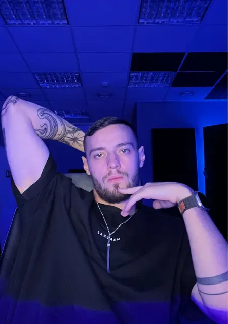 Александр з Києва, мені 28 років, познайомлюсь для приємного проведення часу