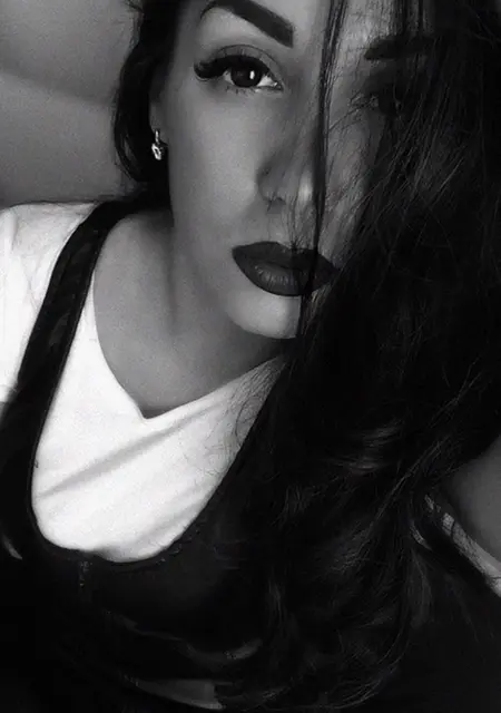 Лера з Одеса, шукаю на сайті знайомства на одну ніч