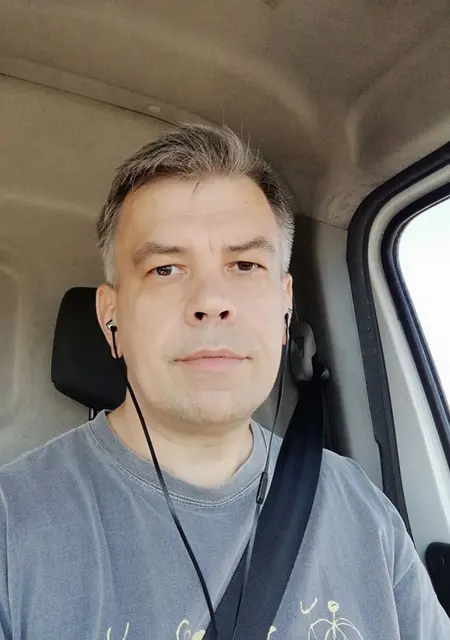 Romka из Харькова, мне 51, познакомлюсь для постоянных отношений