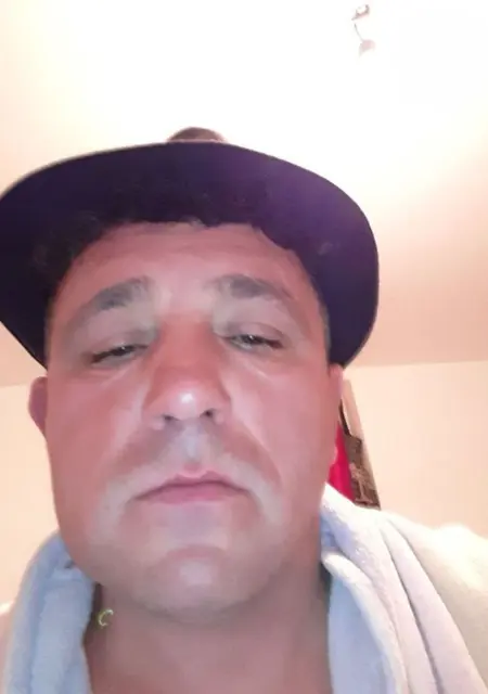 Я Stroe, 45, из Бухареста, ищу знакомство