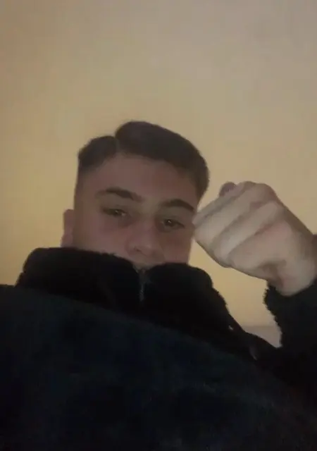 Я Josemi, 21, знакомлюсь без обязательств в Мадриде