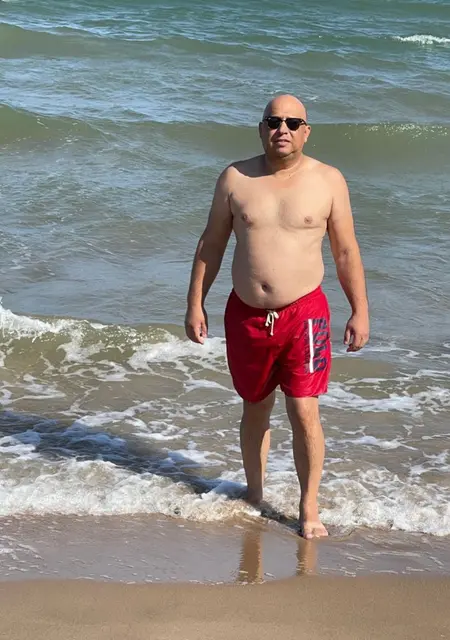 Soy Marin Victor, 40 años, conociéndome para relación sin ataduras en Sevilla