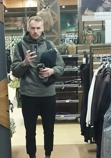 Maksim из Новомосковска, ищу на сайте знакомства без обязательств