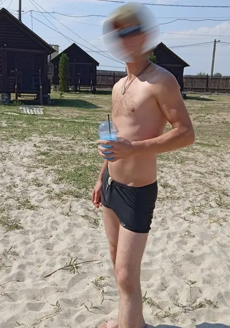 Александр из Горловки, ищу на сайте знакомства на одну ночь