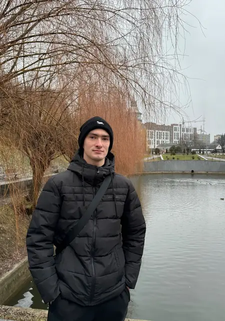 Максим з Вінниці, шукаю на сайті постійні стосунки