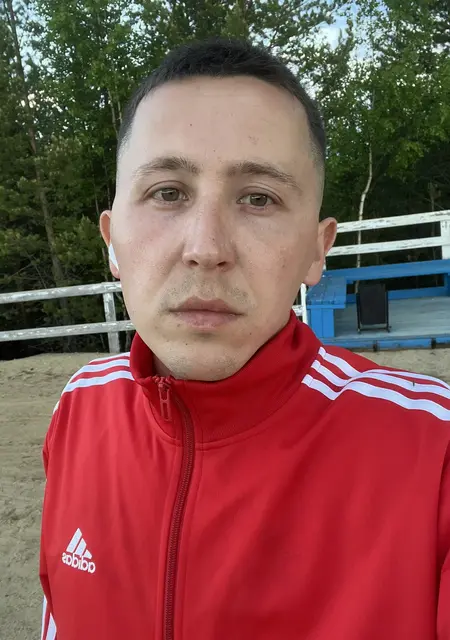 Коля из Мариуполя, ищу на сайте постоянные отношения