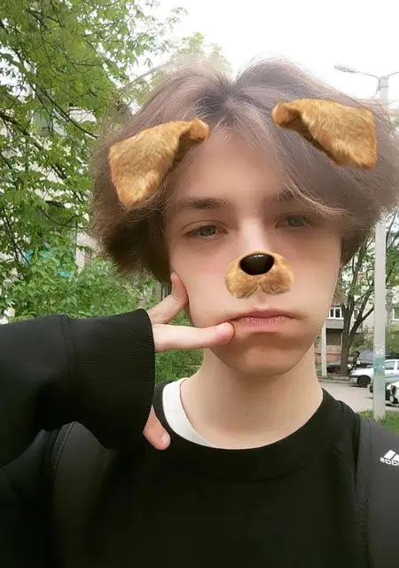 Влад из Харькова, мне 19, познакомлюсь для дружбы