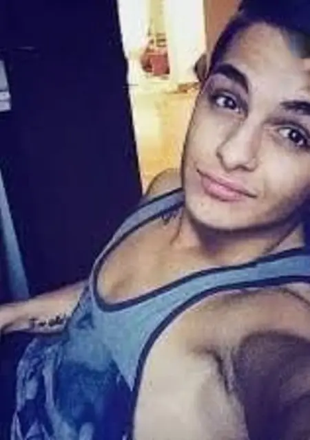 Diper из Бухареста, мне 22, познакомлюсь