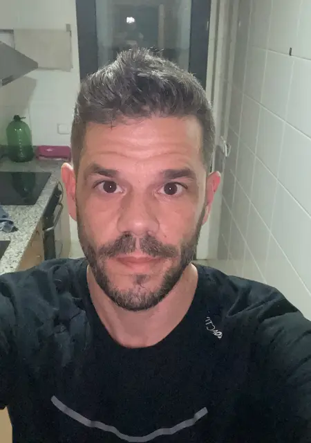 Soy Juan, 43 años de Igualada, busco conocer gente para pasatiempo agradable