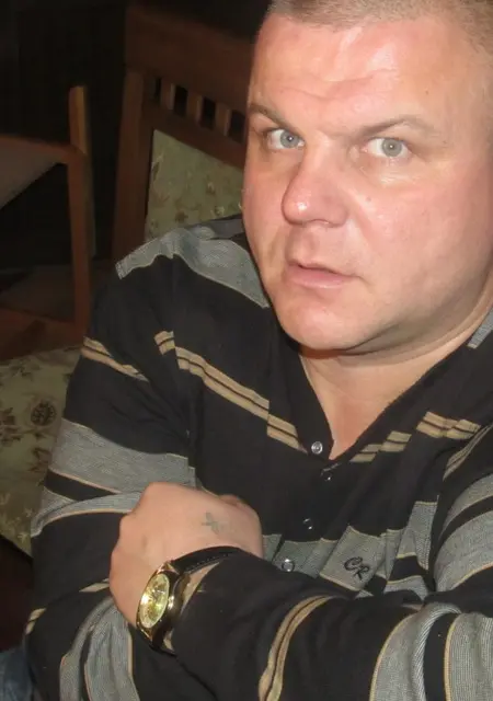 Андрей из Могилёва, мне 52, познакомлюсь для приятного времяпровождения