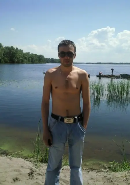 Vitalik з Кременчука, мені 49 років, познайомлюсь на одну ніч