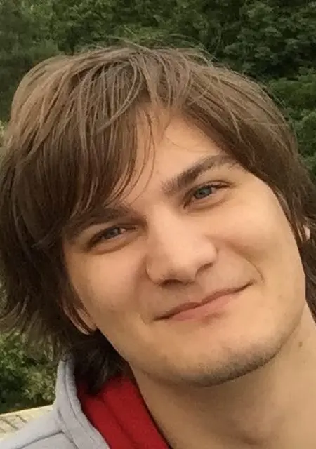 Я Александр, 31 років з Черкас, шукаю знайомства без зобов'язань