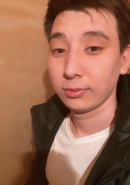 Дамир из Павлодара, мне 26, познакомлюсь для постоянных отношений