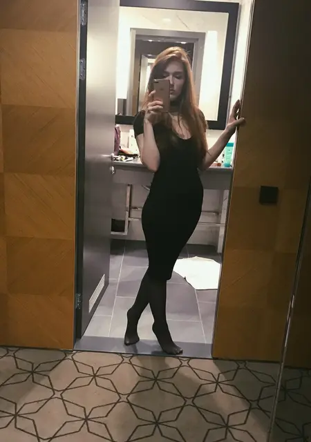 Я Катя, 27, из Ромни, ищу знакомство для дружбы