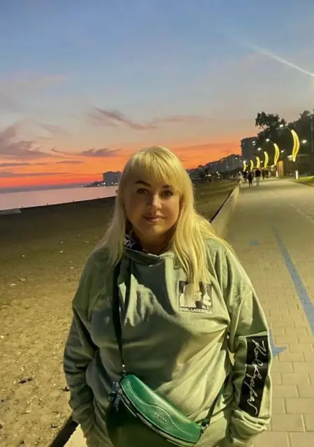 Я Настя, 34, из Стамбула, ищу знакомство для открытые отношения