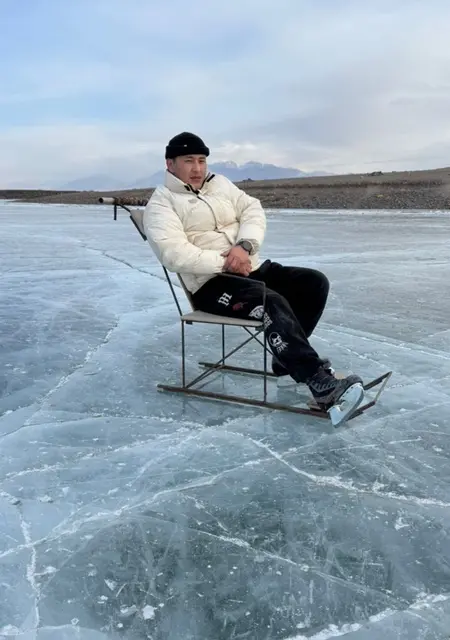 Я Azamat, 26, знакомлюсь для вирта в Бишкеке