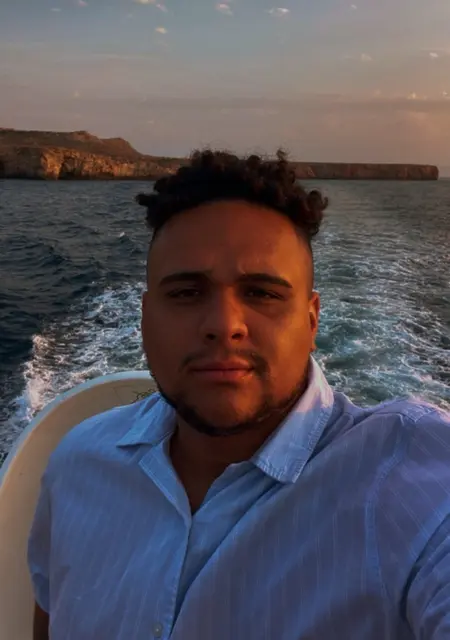 Soy Jean Calos, 28 años, conociéndome para relación sin ataduras en Málaga