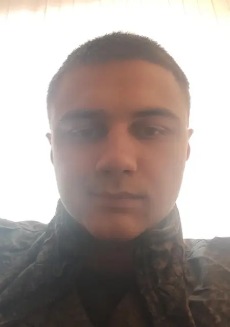 Никита из Пинска, ищу на сайте знакомства без обязательств