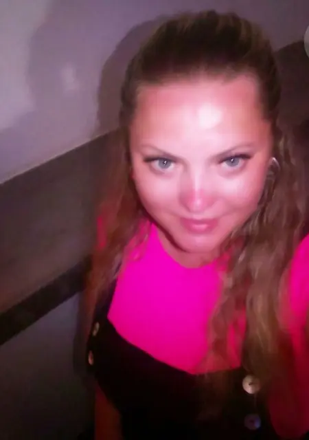 Elena из Афин, мне 38, познакомлюсь