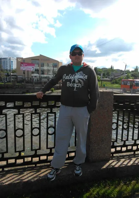 Genrich з Кропивницького, шукаю на сайті знайомства на одну ніч