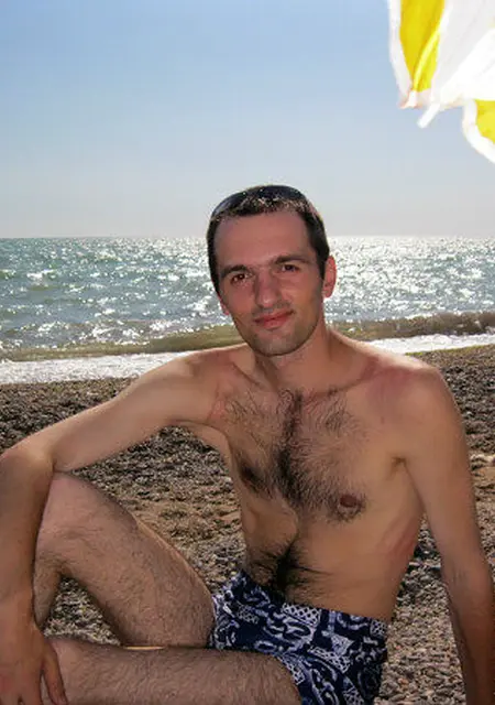 Денис з Хмельницького, мені 42 років, познайомлюсь для вірт