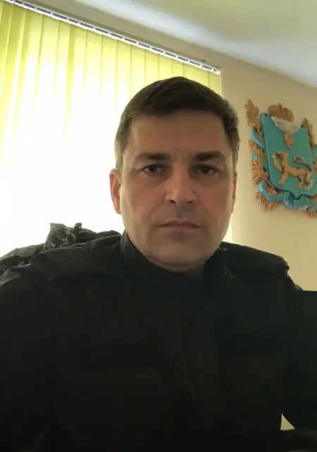 Артем из Луганска, ищу на сайте знакомства на одну ночь