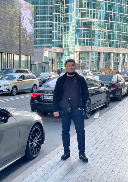 Тимур из Ташкента, мне 41, познакомлюсь на одну ночь