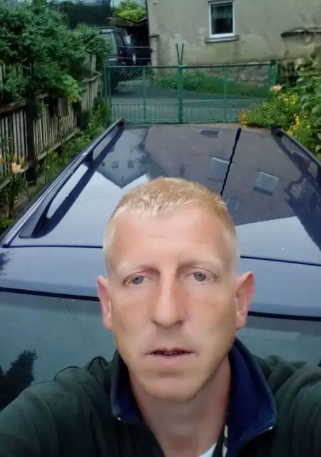 Я Mariusz, 39, знакомлюсь в Варшаве