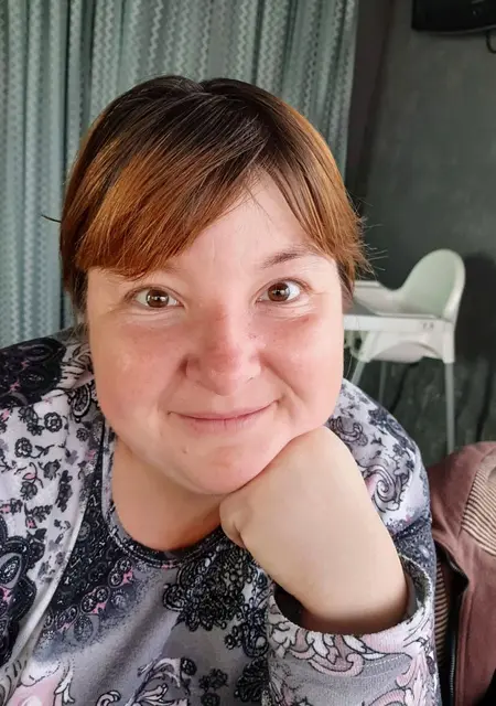 Я Анна, 41 років з Києва, шукаю знайомство для приємного проведення часу